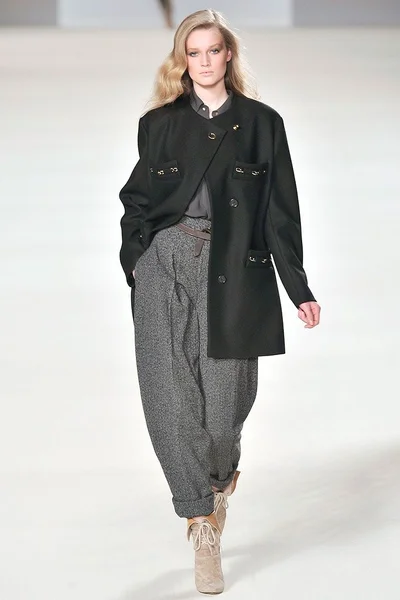 Look 9
